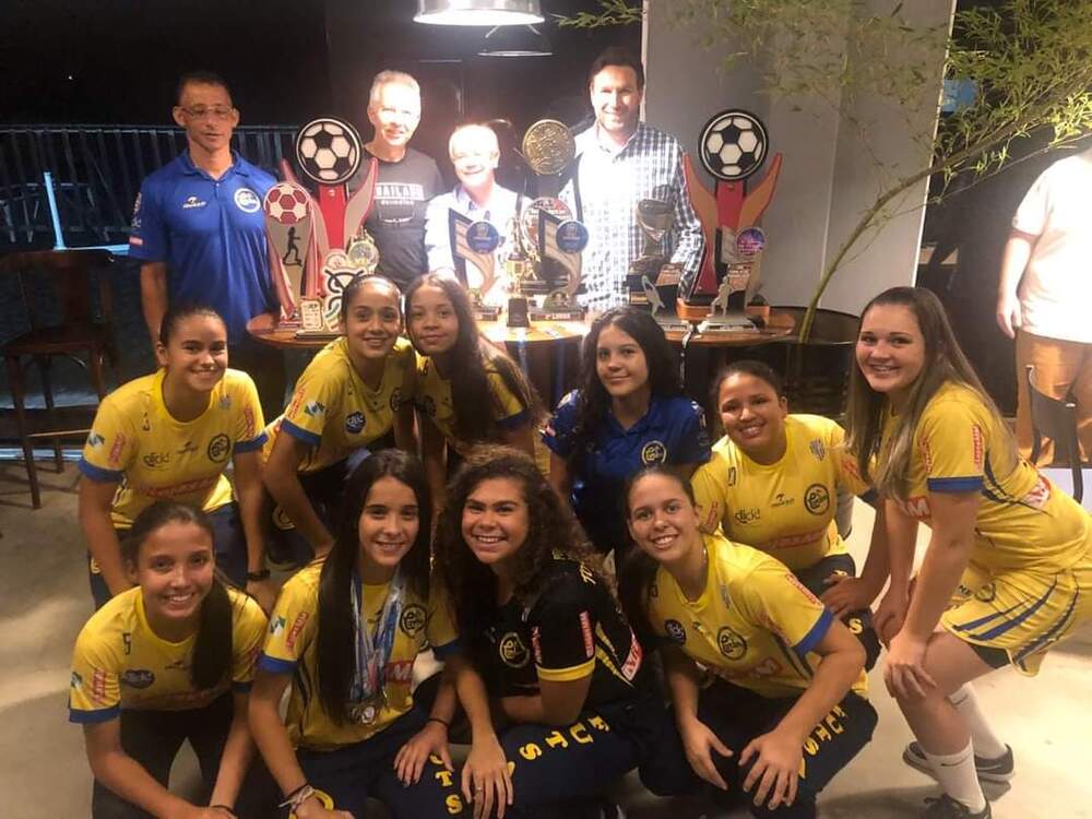 Foto 1 / MM renova patrocínio com o Projeto Futsal Padre Carlos